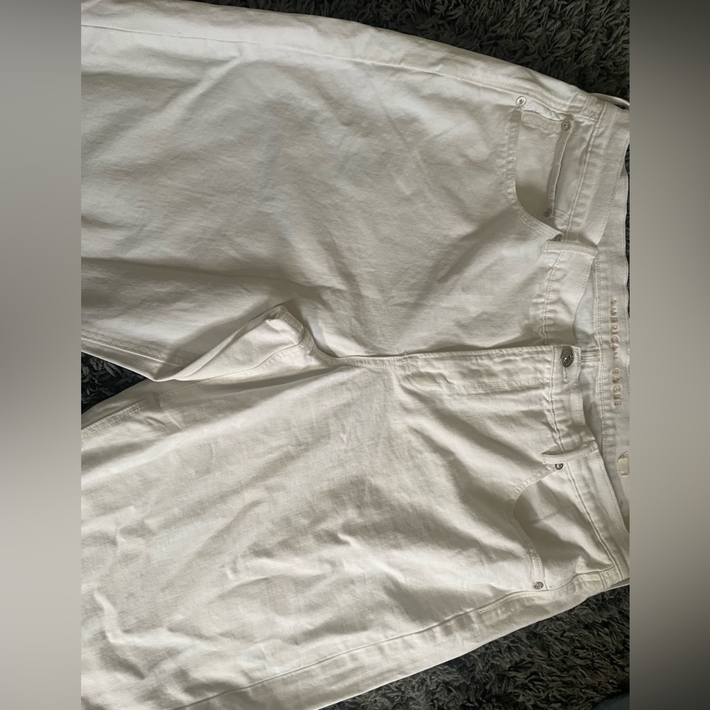 White American Eagle Jeans